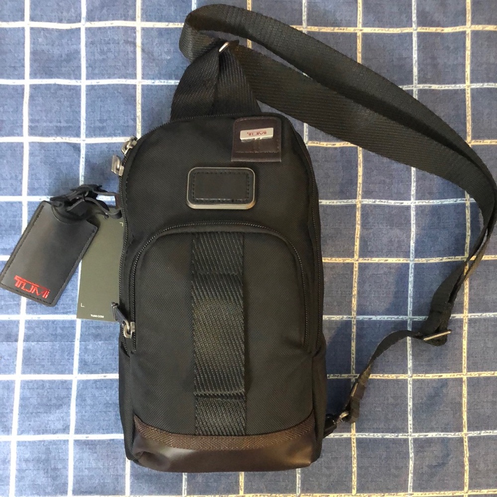 NWT TUMI Alpha Bravo Anti-Theft Crossbody | Black Stealth Sling | RFID Shielded